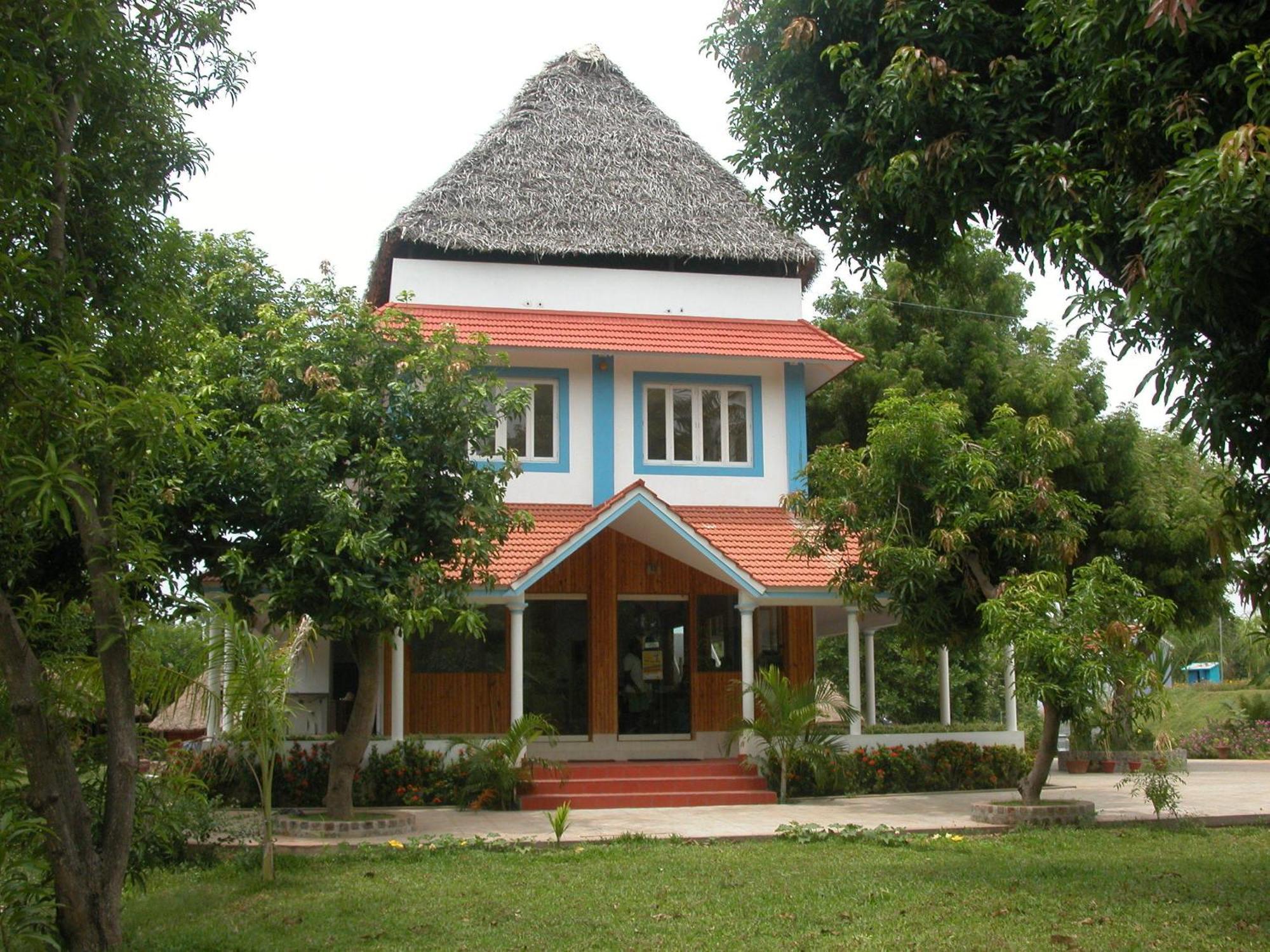Prince Park Pondicherry Esterno foto